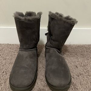 cute gray uggs with bows!